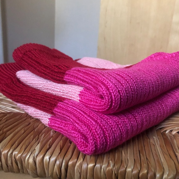 Pink Ombre Knit Set Size Large NEW! - Picture 2 of 14